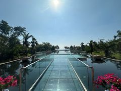 -亚龙湾喜来登·美景台大堂吧