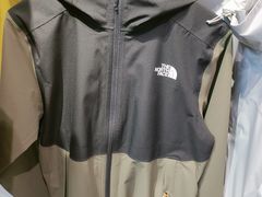 -斯普瑞斯奥特莱斯