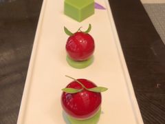 -江上荟·创意中国菜(绿地缤纷城店)