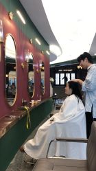 -银星女王公园发型艺术沙龙