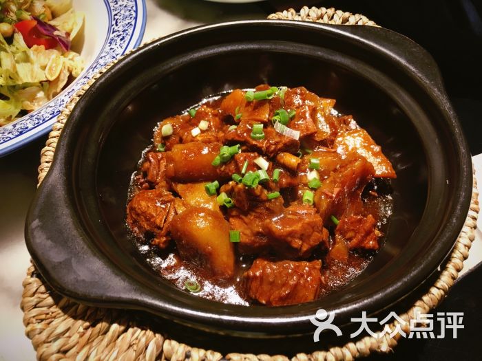 京城小江南小排档(簋街店)大千牛肉煲 图片 - 第2947张