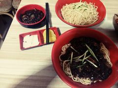 -高丽雅韩式炸酱面(南洪街店)