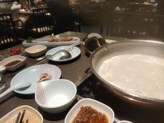 -捞王锅物料理(上海世茂广场店)