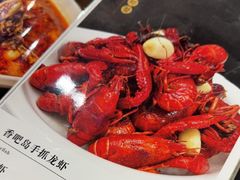 -聚红尚龙虾·烧烤·家常菜(济南路新天地店)