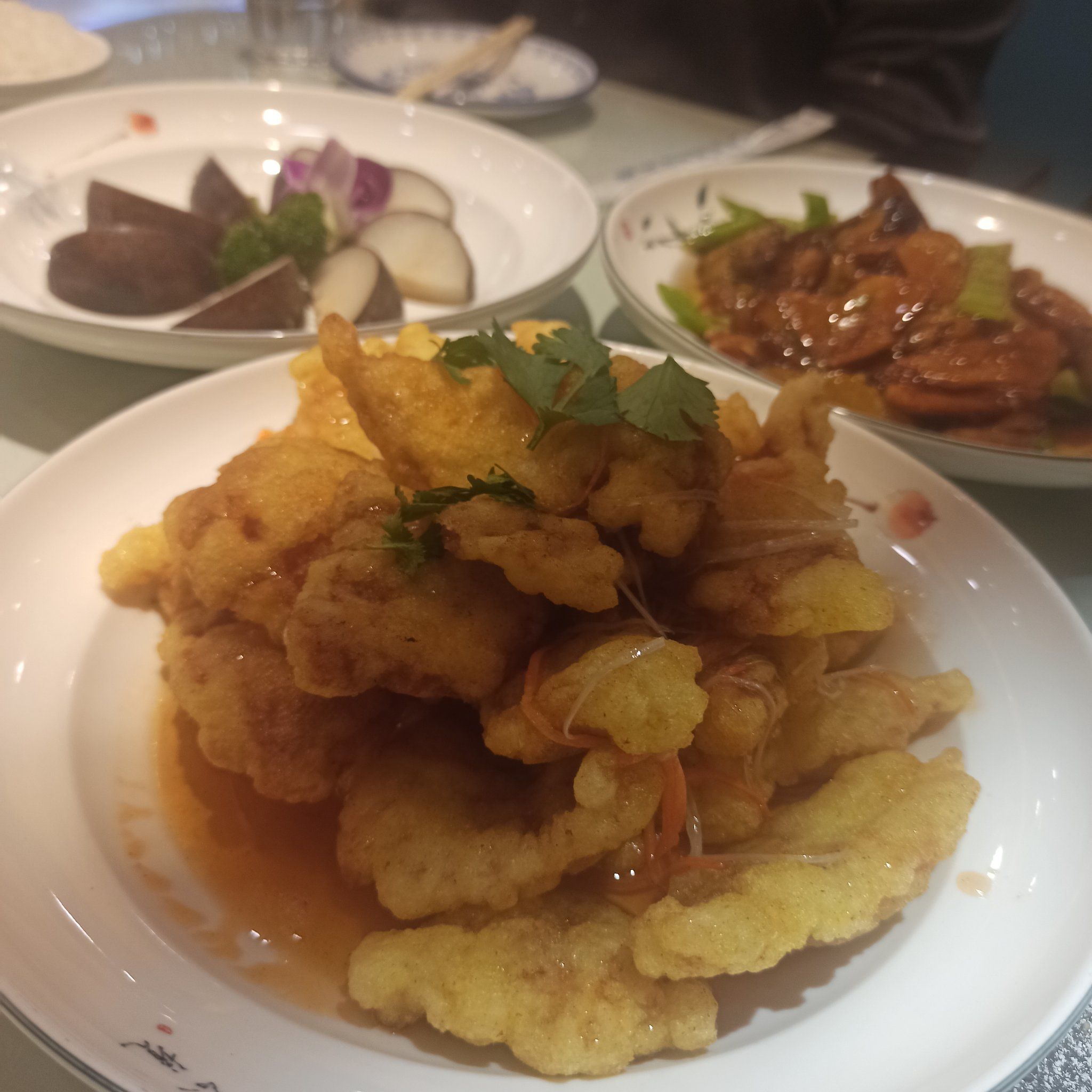 「顾乡饭店(建国店)」
地址在哈尔滨市道里区建国街道建国街307号.