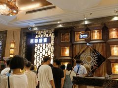 等位区-芭菲盛宴·环球美食(解放碑英利国际店)