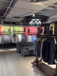 -BRANS PORO布朗斯伯勒西装高级定制·瑞璞西装(金陵店)