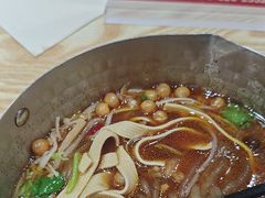 -魔都三兄弟酸辣粉·蘸卤炸串(虹桥万科店)