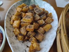 -包整·丝娃娃(一览甲秀楼风景店)