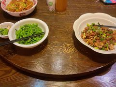 -醉美东江·三文鱼·烧鸡公