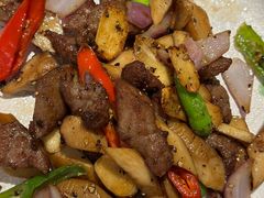 杏鲍菇黑椒牛肉粒-渝信川菜(西单店)