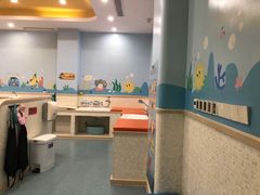 -戊辰亲子游泳俱乐部