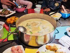 -四季喧黔味豆米火锅(万达广场店)