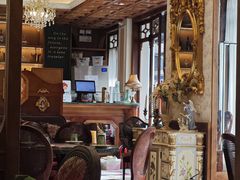 -秘密旅行Bonjour(黑金冠 江南西店)