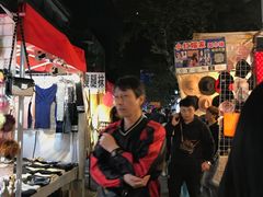 -吴山路夜市