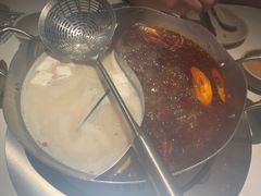 -左庭右院鲜牛肉火锅(金山万达店)