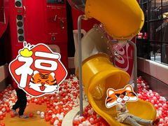 -东方明珠·可口可乐欢乐餐厅