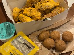 -BHC炸鸡(明洞总店)