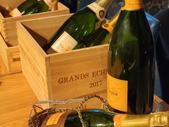 -AZUR聚(香格里拉饭店)