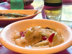 -鸿一饭店(隐秀路店)