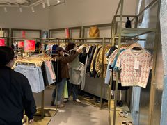 -URBAN REVIVO(北京斯普瑞斯奥特莱斯店)