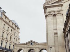 -乐蓬马歇百货公司(Rive Gauche)