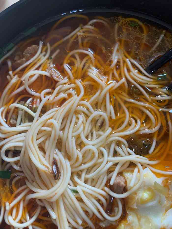 办事路过凉城路走了十分钟居然都没什么吃饭的店妈呀