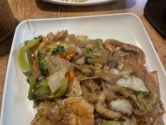 -Suphan Thai Takeaway