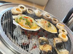 -围炉肉舍•炭烤活鳗•丹东海鲜烤肉(步行街店)