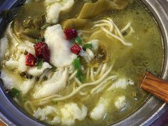 -周鱼小馆石锅酸菜鱼(活力汇店)