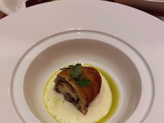 惠灵顿黑松露鲜鲍-解放碑威斯汀酒店-知味国际美食餐厅