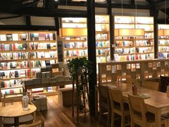 店内环境-猫的天空之城概念书店(杭州南宋御街店)