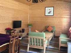 -梁子湖东篱老屋生态庄园