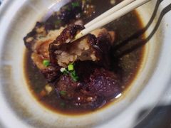 -老码头黑皮肘子锅包肉(赣水路店)