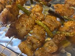 -烤满分·东北烧烤(首经贸店)