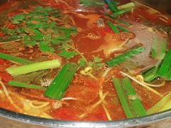 -野山舂·贵州现舂酸汤牛肉(民生路店)