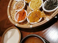 -包整·丝娃娃(一览甲秀楼风景店)