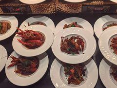 -雍容荟帝王蟹活龙虾展台自助(IFS黑金店)