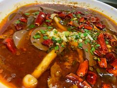 渝信毛血旺-渝信川菜 · 川味家常菜(长安店)