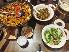 -富正毅三下锅·湘西韵味(天门山索道店)