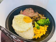 芝加哥炙烤黑椒牛排铁板饭-悦荟牛排餐厅(萨尔图万达店)