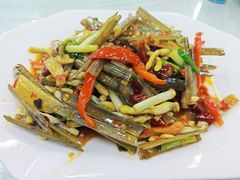 -双月饭店·20年老字号(新村店)
