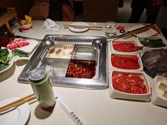 -海底捞火锅鲜切牛肉主题店(长寿路店)