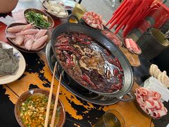 -黄潇洒老火锅(九眼桥宏济巷店)