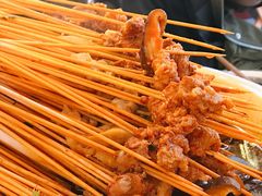 -拈签一笑黄牛肉辣卤串串