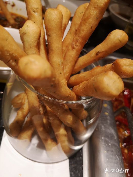 巴奴毛肚火锅(商城路店)茴香小油条图片 - 第2张