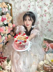 -米兮美学换装自拍馆