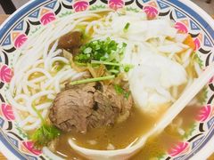-鑫花溪牛肉米粉(人民广场店)