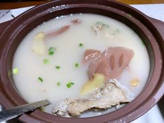 -小凤庭·地道湖北菜武昌鱼·藕汤(38年黄鹤楼店)