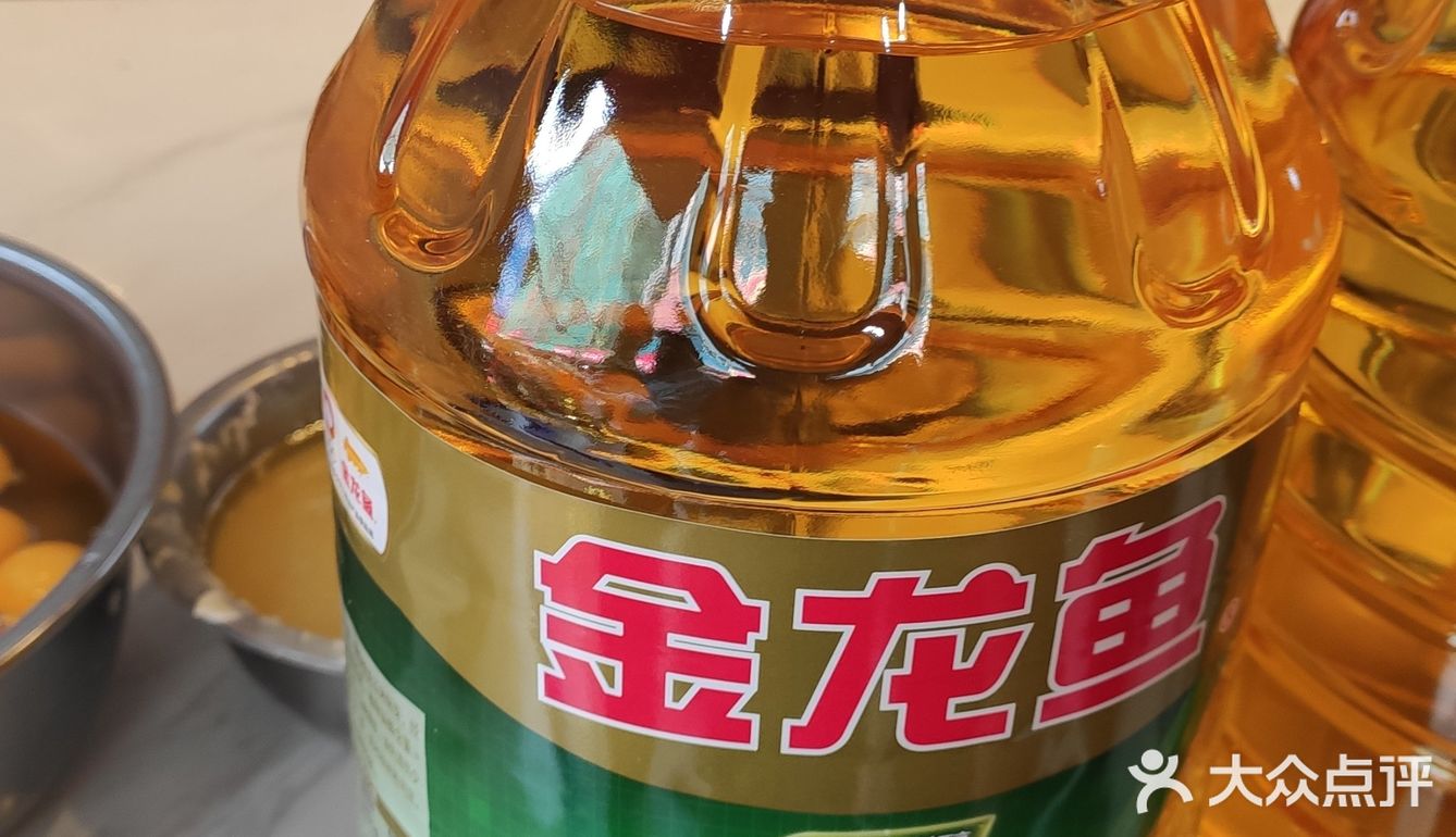 因为以前就在太平商场那边的曹宽消费过